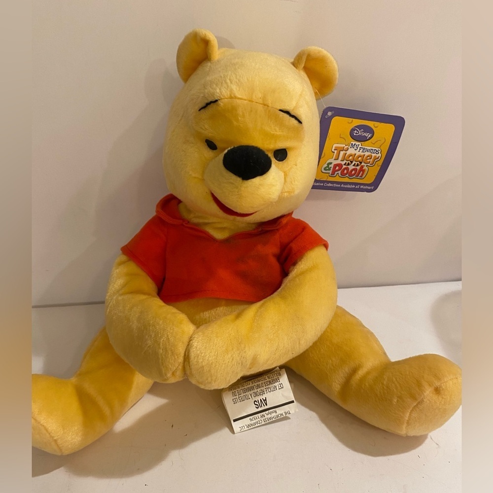 Disney Pooh Plush (EH)